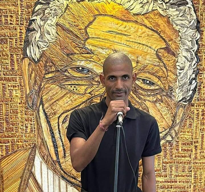Clarel David, alias Molart : Le slameur mauricien prêt à conquérir Paris avec ses mots